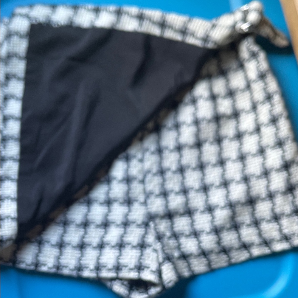 Black and White Houndstooth Skirt